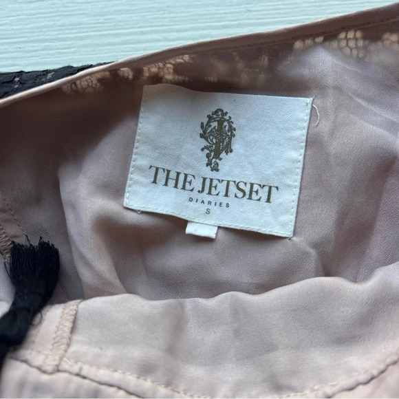 The Jet Set Diaries Lace Pizzo Long Sleeve Open Back Mini Dress 22142 - Picture 7 of 8